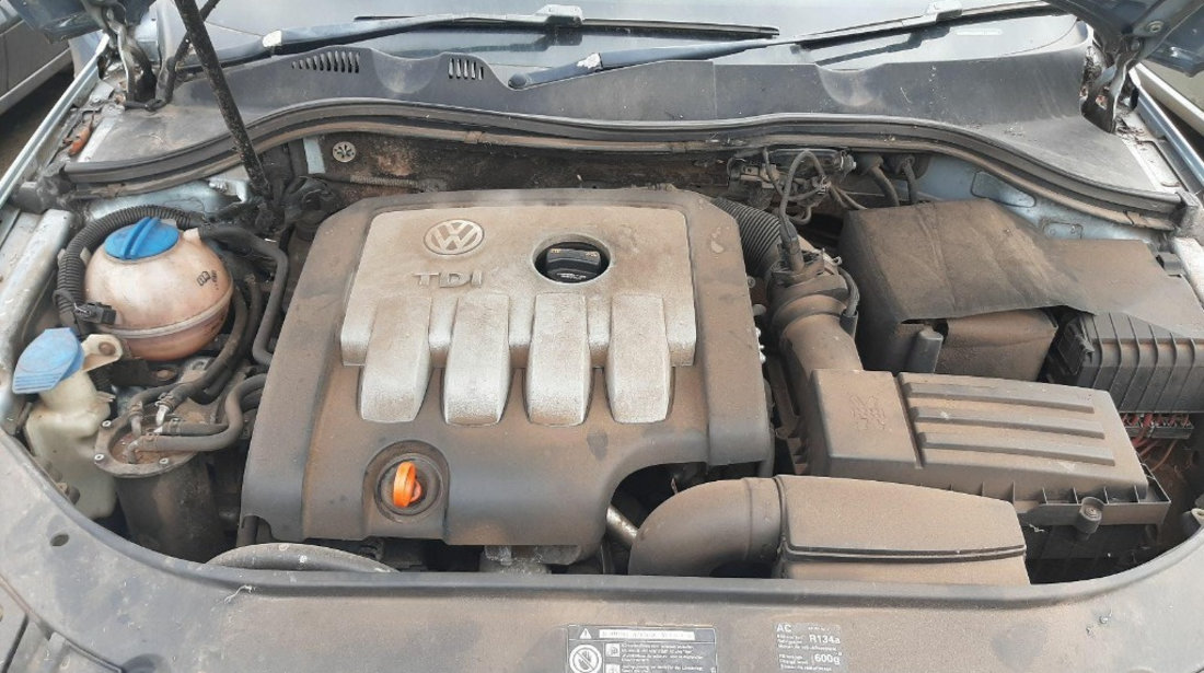 Rulou polita portbagaj Volkswagen Passat B6 2007 Break 2.0 TDI