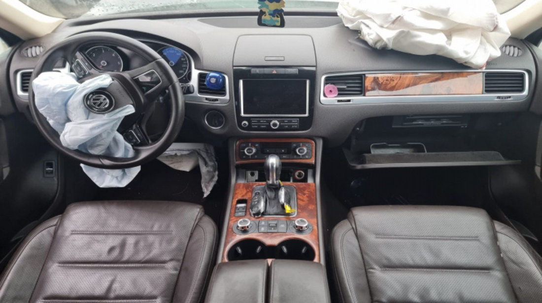 Rulou polita portbagaj Volkswagen Touareg 7P 2011 4x4 3.0 diesel