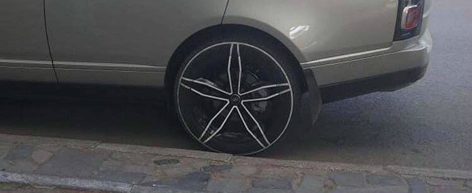 Rusii au gasit solutia. Cum sa ai jante mari pe masina cu bani foarte putini Rusii au gasit solutia. Cum sa ai jante mari pe masina cu bani foarte putini