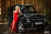 Rusoaica sexy si Mercedes-ul G63 AMG