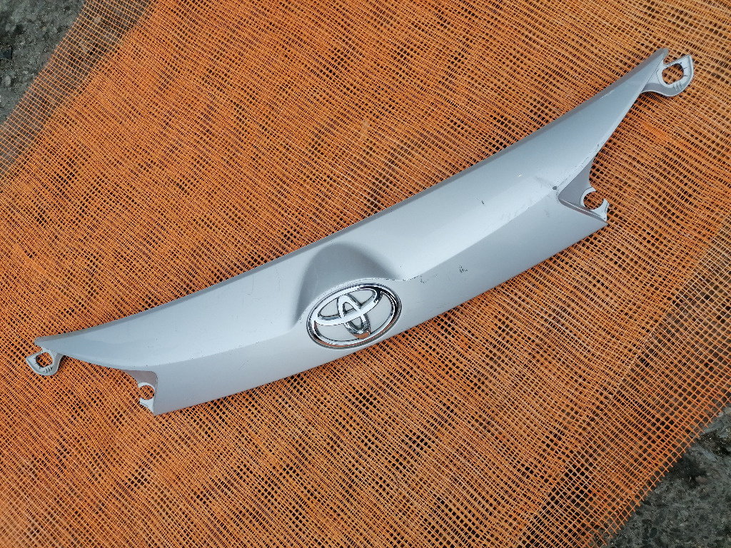 RV4019 PLASTIC ORNAMENT PLUS SIGLA HAION PORTBAGAJ TOYOTA RAV 4 IV 2012 2013 2014 2015 76801-42220 76801-42230