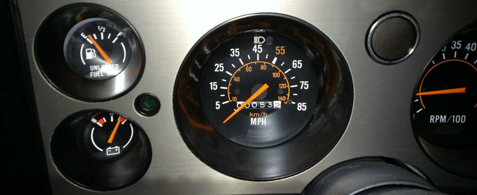 S-a vandut de doua ori in 38 de ani, insa are doar 85 de kilometri. Muscle car-ul cu motor V8 e din nou DE VANZARE! S-a vandut de doua ori in 38 de ani, insa are doar 85 de kilometri. Muscle car-ul cu motor V8 e din nou DE VANZARE!