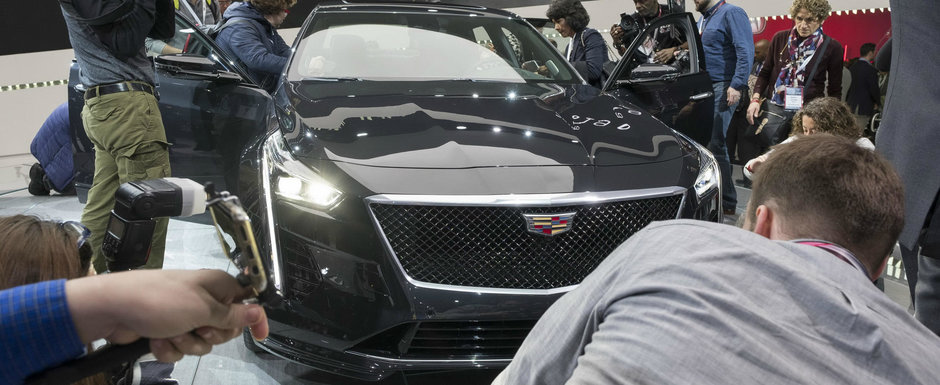 S-au ingramadit sa vada masina care concureaza cu Mercedes S-Class. Cum arata in realitate versiunea sport S-au ingramadit sa vada masina care concureaza cu Mercedes S-Class. Cum arata in realitate versiunea sport
