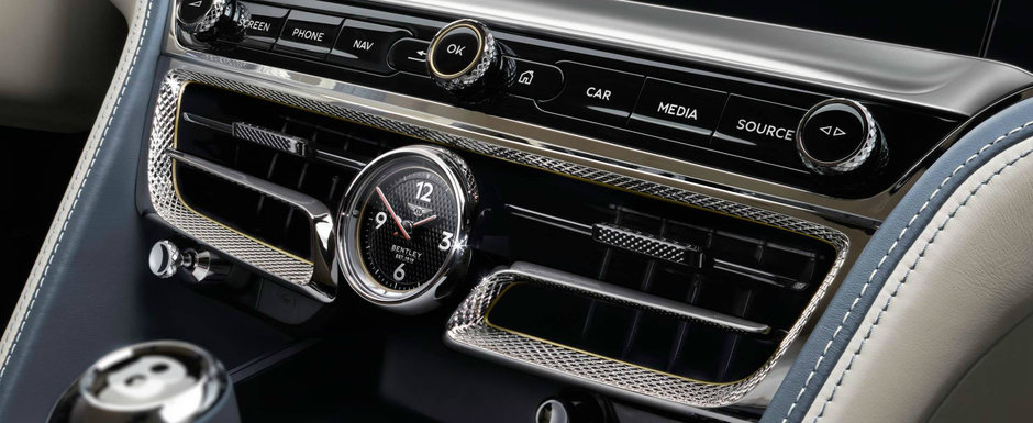 S-Class Maybach paleste in fata limuzinei de lux a britanicilor. El este noul Bentley Flying Spur S-Class Maybach paleste in fata limuzinei de lux a britanicilor. El este noul Bentley Flying Spur