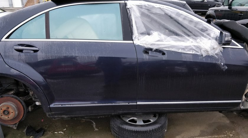 S CLASS W221 USA DREAPTA SPATE MODELUL LUNG