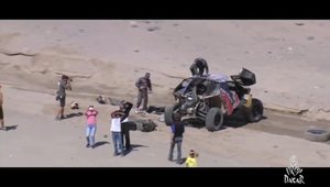 Sa pierzi jumatate din masina de concurs la Dakar, e o problema. Nu si pentru Sebastien Loeb.