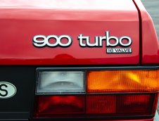 Saab 900 Turbo Convertible cu 395 de kilometri la bord