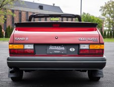 Saab 900 Turbo Convertible cu 395 de kilometri la bord