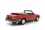 Saab 900 Turbo Convertible cu 395 de kilometri la bord