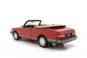 Saab 900 Turbo Convertible cu 395 de kilometri la bord