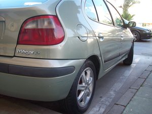 sal am un renault megane 1,9 DCI 2001 ami poate spune cineva ce euro este?