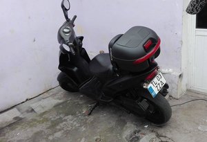 sal, ce scutere gasesc in targul vitan la 10milioane ?