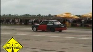 Saloane de tuning auto din Romania 4TuningDAY Oradea 2006 Filme-Drift-show