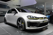 Salonul Auto de la Beijing 2014: VW Golf R400 Concept