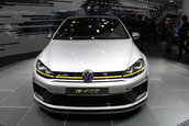 Salonul Auto de la Beijing 2014: VW Golf R400 Concept