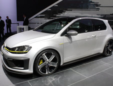 Salonul Auto de la Beijing 2014: VW Golf R400 Concept