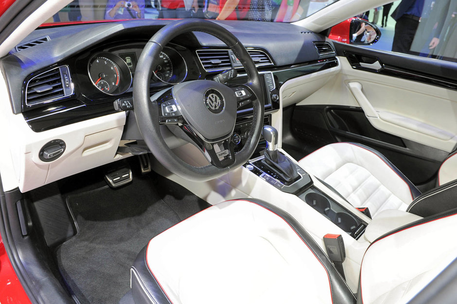 Salonul Auto de la Beijing 2014: VW New Midsize Coupe Concept