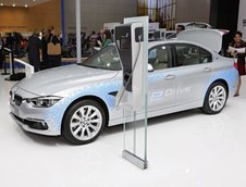 Salonul Auto de la Frankfurt 2015: BMW 330e