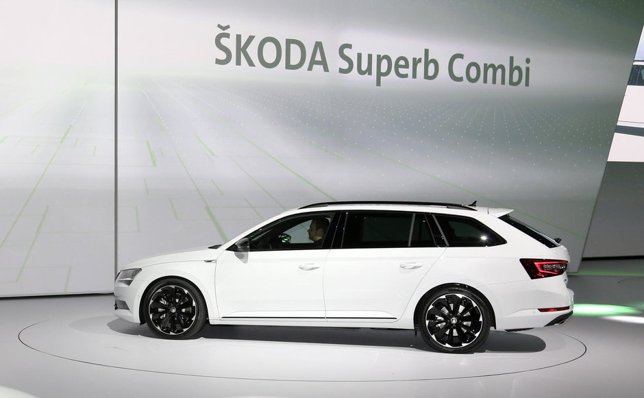Salonul Auto de la Frankfurt 2015: Skoda Superb Sportline