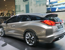 Salonul Auto de la Geneva 2013: Honda Civic Tourer Concept