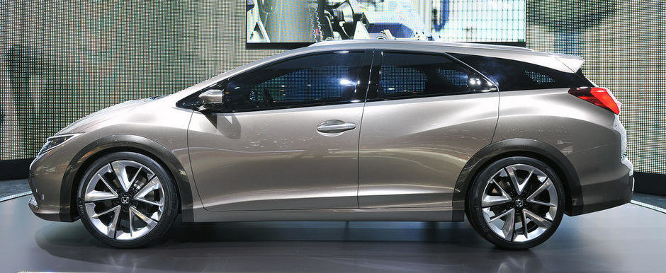 Salonul Auto de la Geneva 2013: Honda ne face cunostinta cu noul Civic Tourer Concept