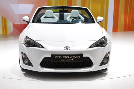 Salonul Auto de la Geneva 2013: Toyota FT-86 Open Concept