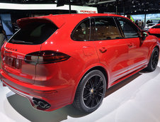 Salonul Auto de la Los Angeles 2014: Porsche 911 Carrera si Cayenne GTS