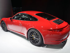 Salonul Auto de la Los Angeles 2014: Porsche 911 Carrera si Cayenne GTS