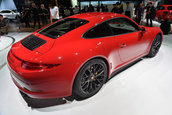 Salonul Auto de la Los Angeles 2014: Porsche 911 Carrera si Cayenne GTS