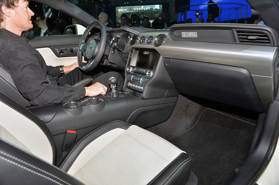 Salonul Auto de la New York 2014: Ford Mustang 50 Year Limited Edition
