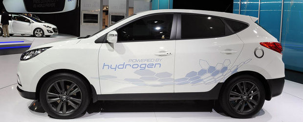 Salonul Auto de la Paris 2012: Hyundai ix35 Fuel Cell devine model de serie