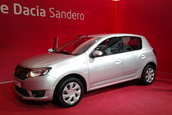 Salonul Auto de la Paris 2012: Imagini de la standul Dacia