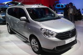 Salonul Auto de la Paris 2012: Imagini de la standul Dacia