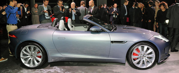 Salonul Auto de la Paris 2012: Jaguar F-Type ni se dezvaluie in toata splendoarea sa Salonul Auto de la Paris 2012: Jaguar F-Type ni se dezvaluie in toata splendoarea sa