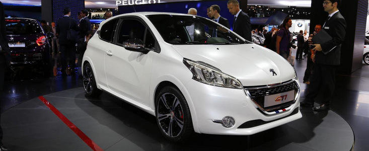 Salonul Auto de la Paris 2012: Peugeot 208 GTI ofera 200 CP, cantareste doar 1.160 kg Salonul Auto de la Paris 2012: Peugeot 208 GTI ofera 200 CP, cantareste doar 1.160 kg