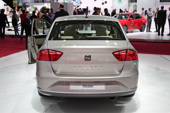 Salonul Auto de la Paris 2012: Seat Toledo ni se arata pentru prima oara in metal si plastic