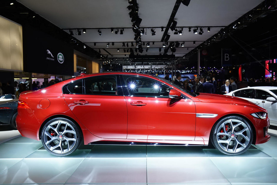 Salonul Auto de la Paris 2014: Jaguar XE