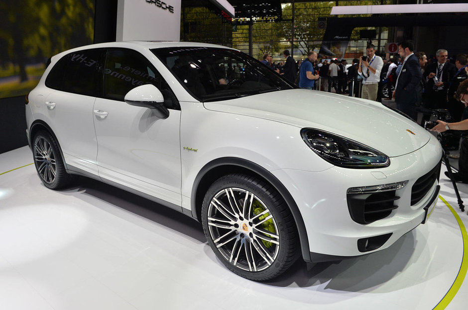 Salonul Auto de la Paris 2014: Porsche Cayenne S E-Hybrid