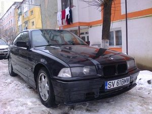 salut baieti . vreau niste pareri de la cunoscatori bmw 318is sau 520 "94 ? diferente de taxe,intretinere , consum etc ?