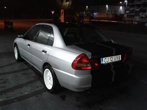 Salut! Intrebarea mea este pentru fanii Mitsubishi Lancer 1997 1.3 cmc. Doreste cineva piese motor, accesorii,jante?