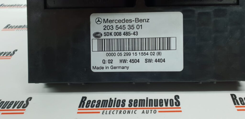 SAM Panou sigurante HELLA MERCEDES-BENZ Class C 203 545 35 01 / 2035453501 / 5DK 008 485-43 / 5DK 008 485 43 / 5DK00848543 / HW 4504 / HW4504 / SW 4404 / SW4404203 545 35 01 / 2035453501 / 5DK 008 485-43 / 5DK 008 485 43 / 5DK00848543 / HW 4504 / HW4