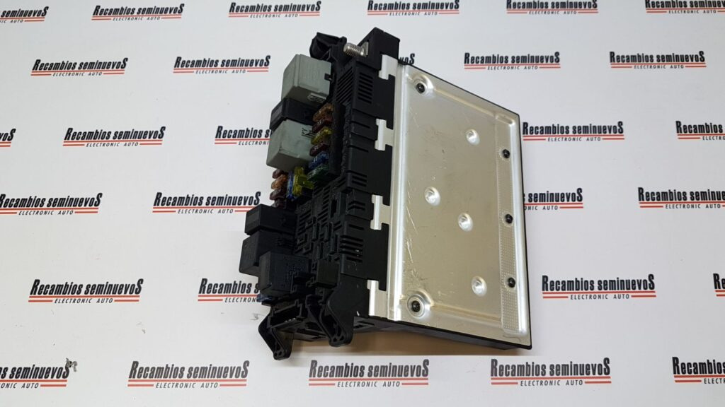 SAM Panou sigurante TEMIC MERCEDES-BENZ Class E 2115453901 / HW 34/02 / HW 34 02 / HW3402 / SW 15/03 / SW 15 03 / SW15032115453901 / HW 34/02 / HW 34 02 / HW3402 / SW 15/03 / SW 15 03 / SW1503
