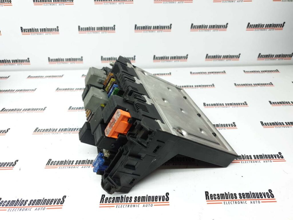 SAM Panou sigurante TEMIC MERCEDES-BENZ CLS 2115457001 / HW 05 05 / HW0505 / SW 50 04 / SW50042115457001 / HW 05 05 / HW0505 / SW 50 04 / SW5004