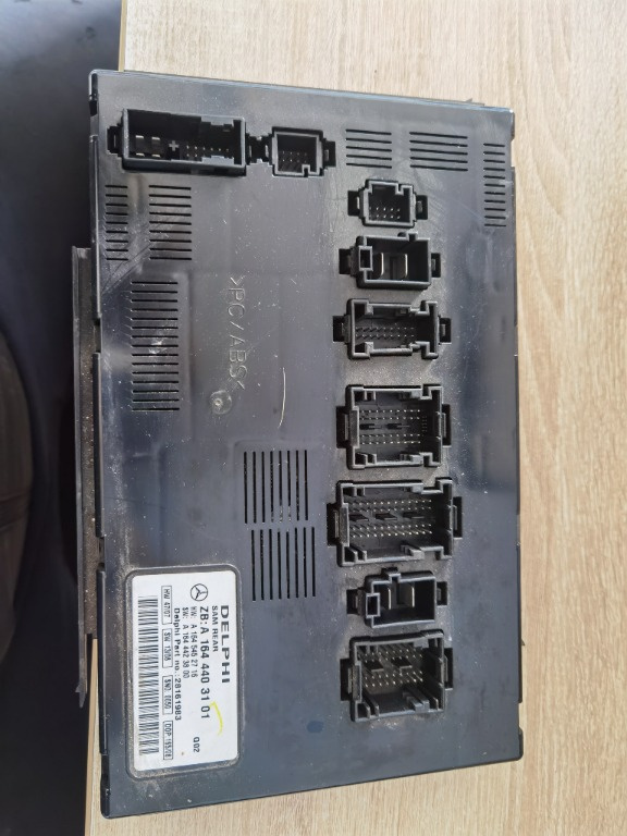Sam spate Mercedes R320 cdi W251 A1644403101