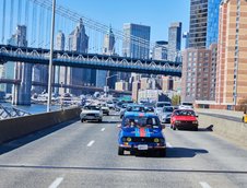 Sapte Dacii clasice au facut turul orasului New York de Ziua Nationala a Romaniei