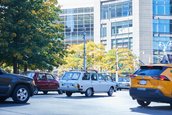 Sapte Dacii clasice au facut turul orasului New York de Ziua Nationala a Romaniei