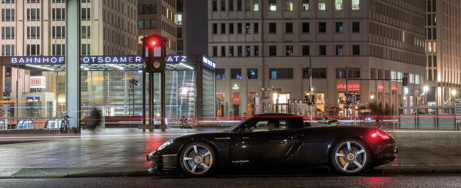 Sarbatoare la Porsche: in urma cu fix 20 de ani, nemtii defilau cu Carrera GT pe strazile Parisului Sarbatoare la Porsche: in urma cu fix 20 de ani, nemtii defilau cu Carrera GT pe strazile Parisului