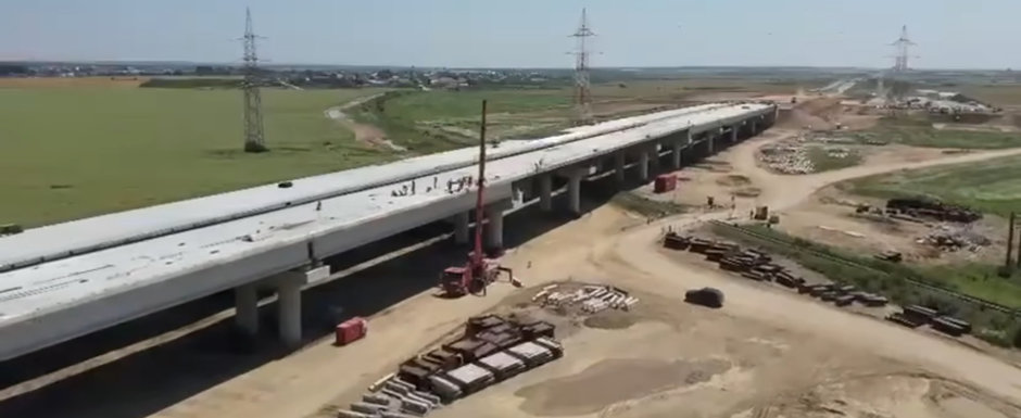 Scapam, in sfarsit, de aglomeratie? O noua autostrada se va deschide in Romania in perioada imediat urmatoare, cu cateva uni mai devreme decat era prevazut in contract Scapam, in sfarsit, de aglomeratie? O noua autostrada se va deschide in Romania in perioada imediat urmatoare, cu cateva uni mai devreme decat era prevazut in contract