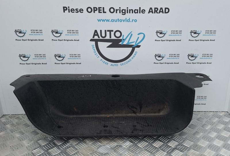 Scara treapta stanga fata Opel Vivaro 2001-2006