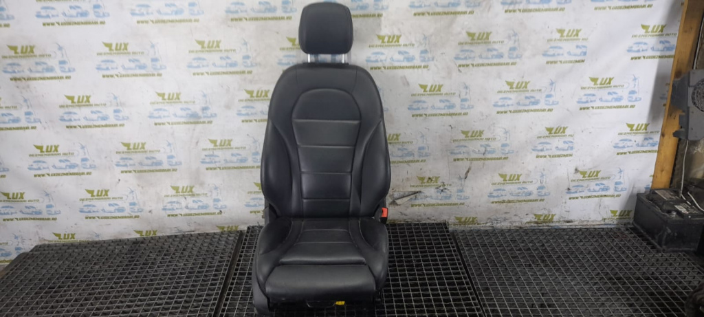 Scaun dreapta fata Mercedes-Benz C-Class W205/S205/C205 [2014 - 2018] 2.2 cdi om651921
